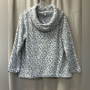 Cozy Leopard Print Sweater/ size Large / cowl neck / LG.